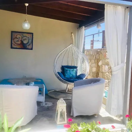 Priene - Private Pool فيلة *