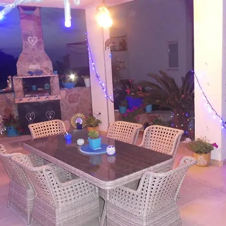 וילה Priene - Private Pool גומושלוק